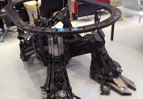 Table robot transformer